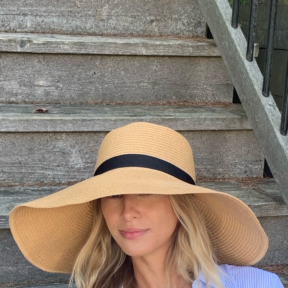 Main Character Wide Hat